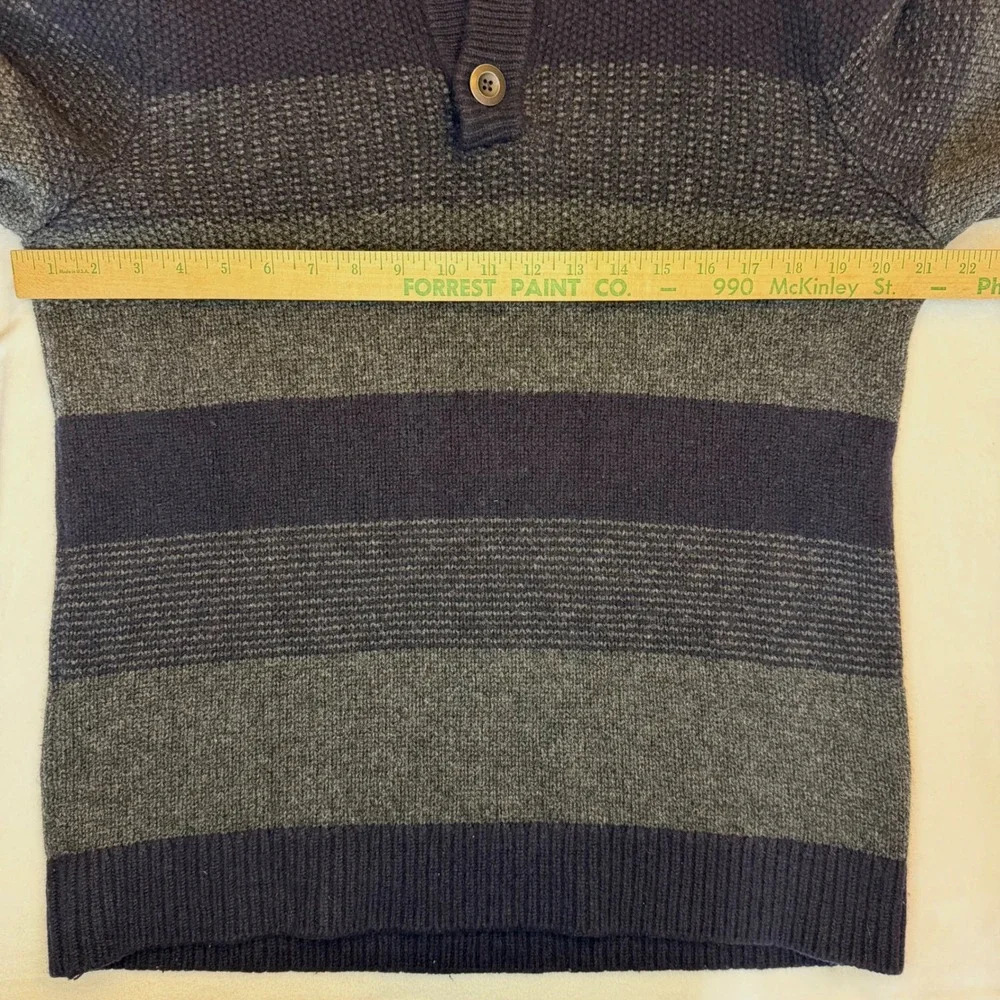 L.L. Bean 100% Lambswool Sweater Mens L Quarter Button Blue Gray Henley Pullover